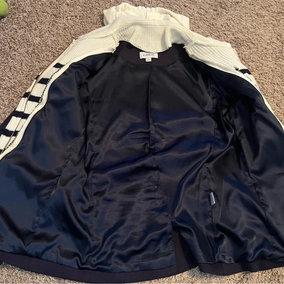 EVEREVE Navy White Removable Dickey 2 Button Dawson Blazer Sz XS Like New Preppy - Picture 14 of 15